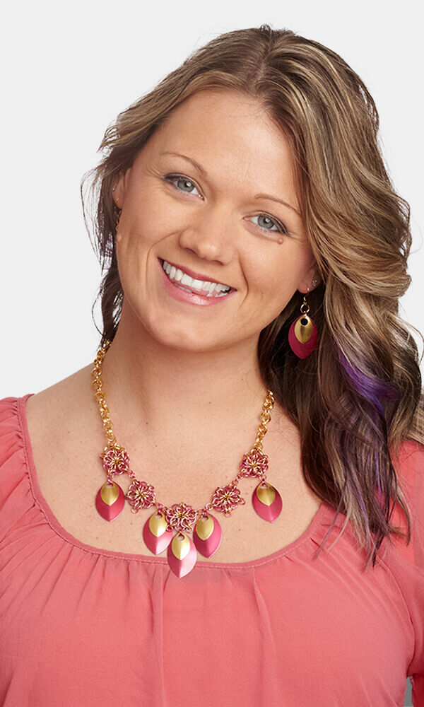 Model wearing a chainmaille necklace